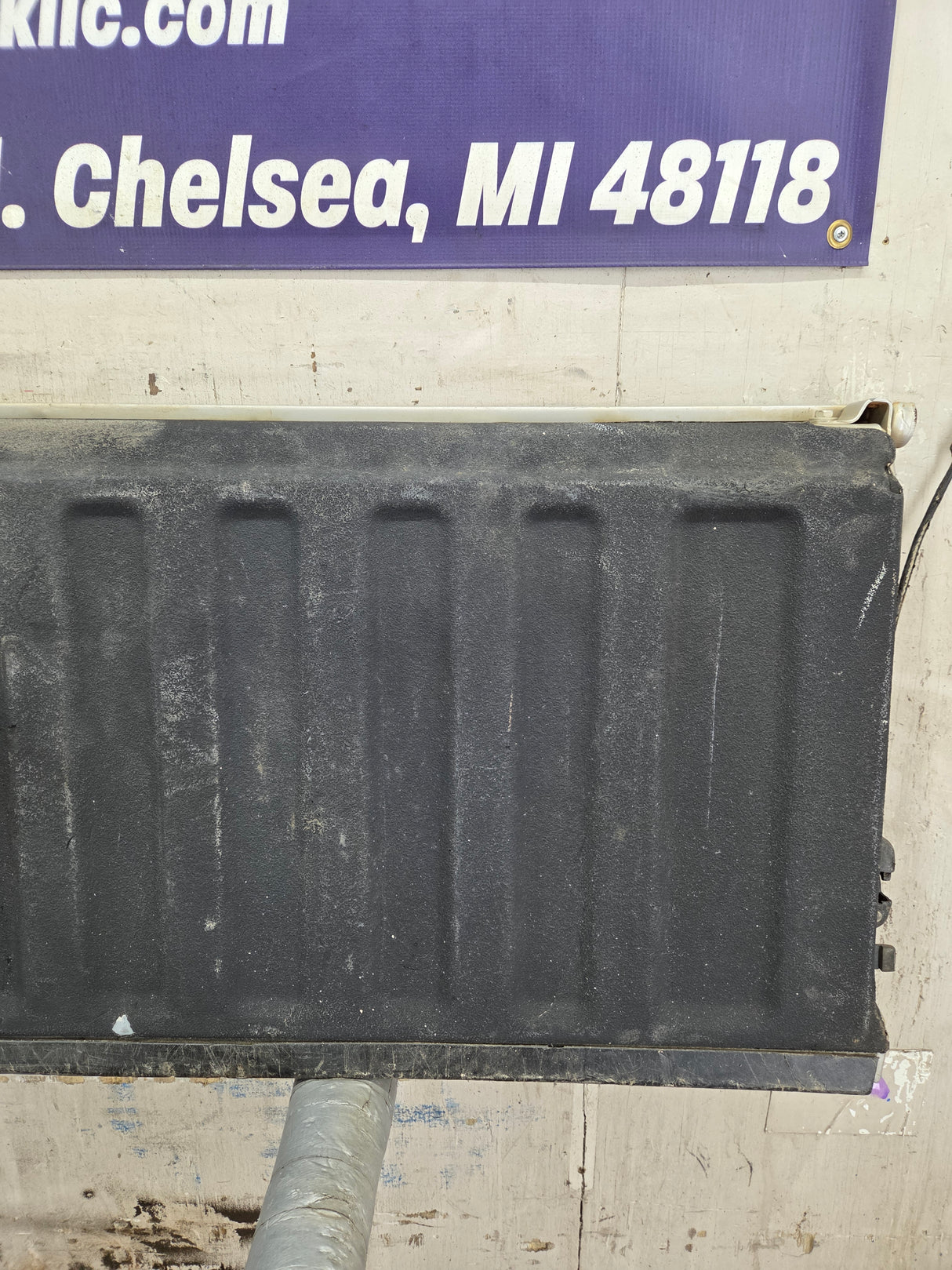 1999-2007 Chevrolet Silverado / GMC Sierra 1500 2500 3500 Tailgate