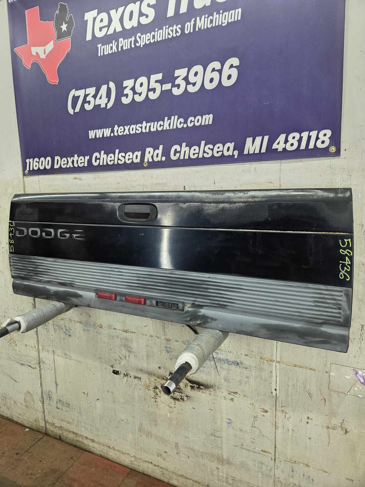 1994-2002 Dodge Ram 3500 Dually 2nd Gen Truck Tailgate