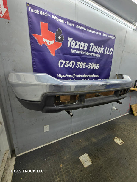 1999-2004 Ford Super Duty F250 F350 F450 F550 Excursion Front Bumper