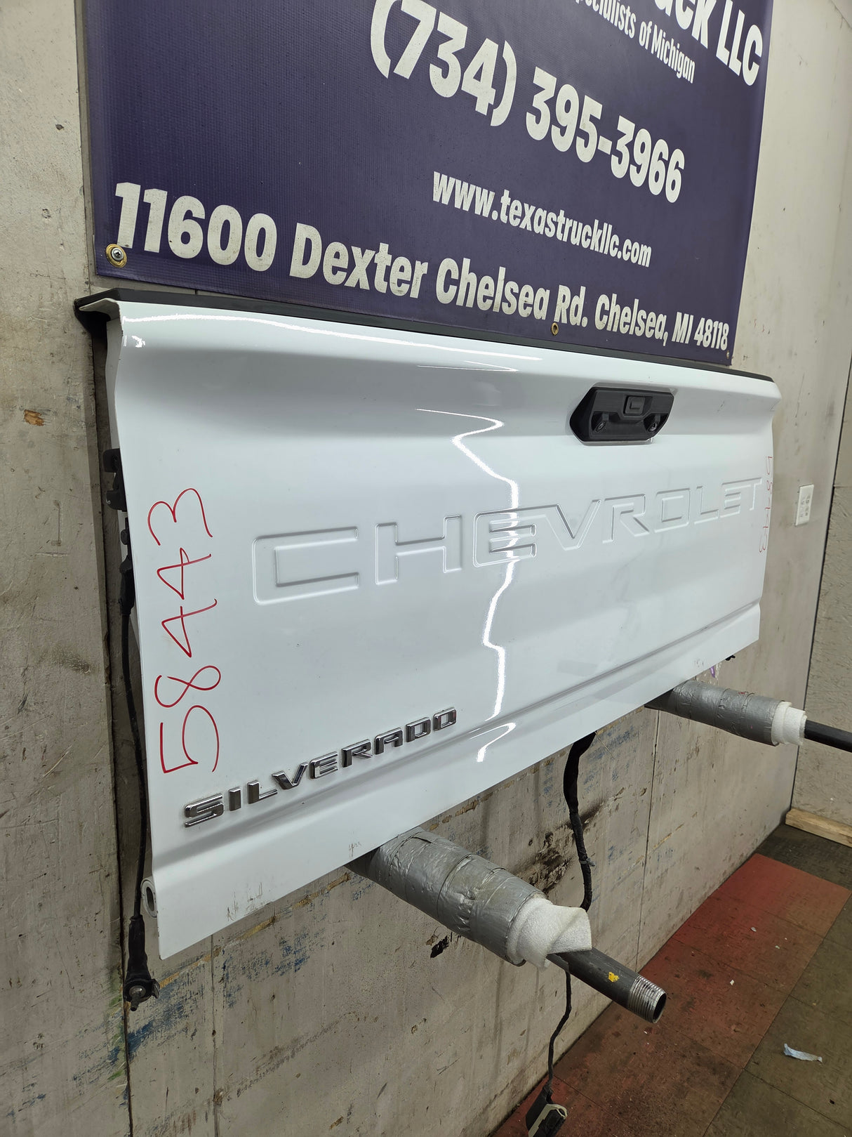 2019-2026 Chevrolet Silverado 2500 3500HD Truck Tailgate