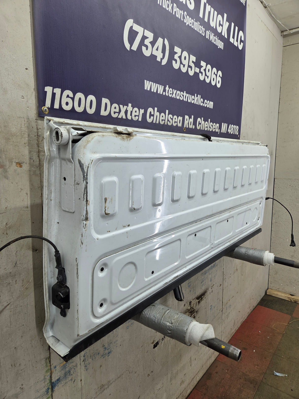 2019-2026 Chevrolet Silverado 2500 3500HD Truck Tailgate
