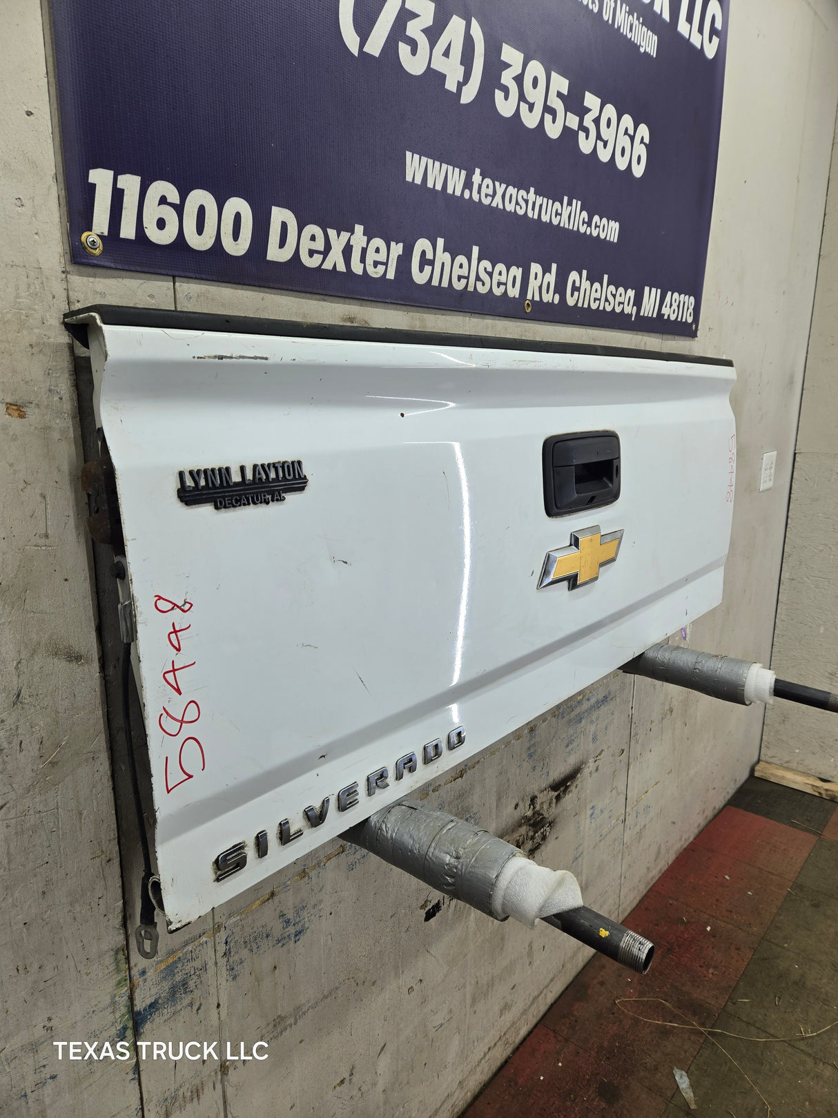 2014-2019 Chevrolet Silverado / GMC Sierra 1500 2500 3500 HD Tailgate