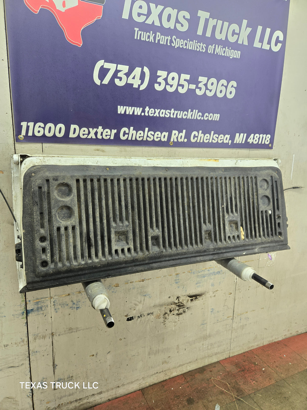 2014-2019 Chevrolet Silverado / GMC Sierra 1500 2500 3500 HD Tailgate
