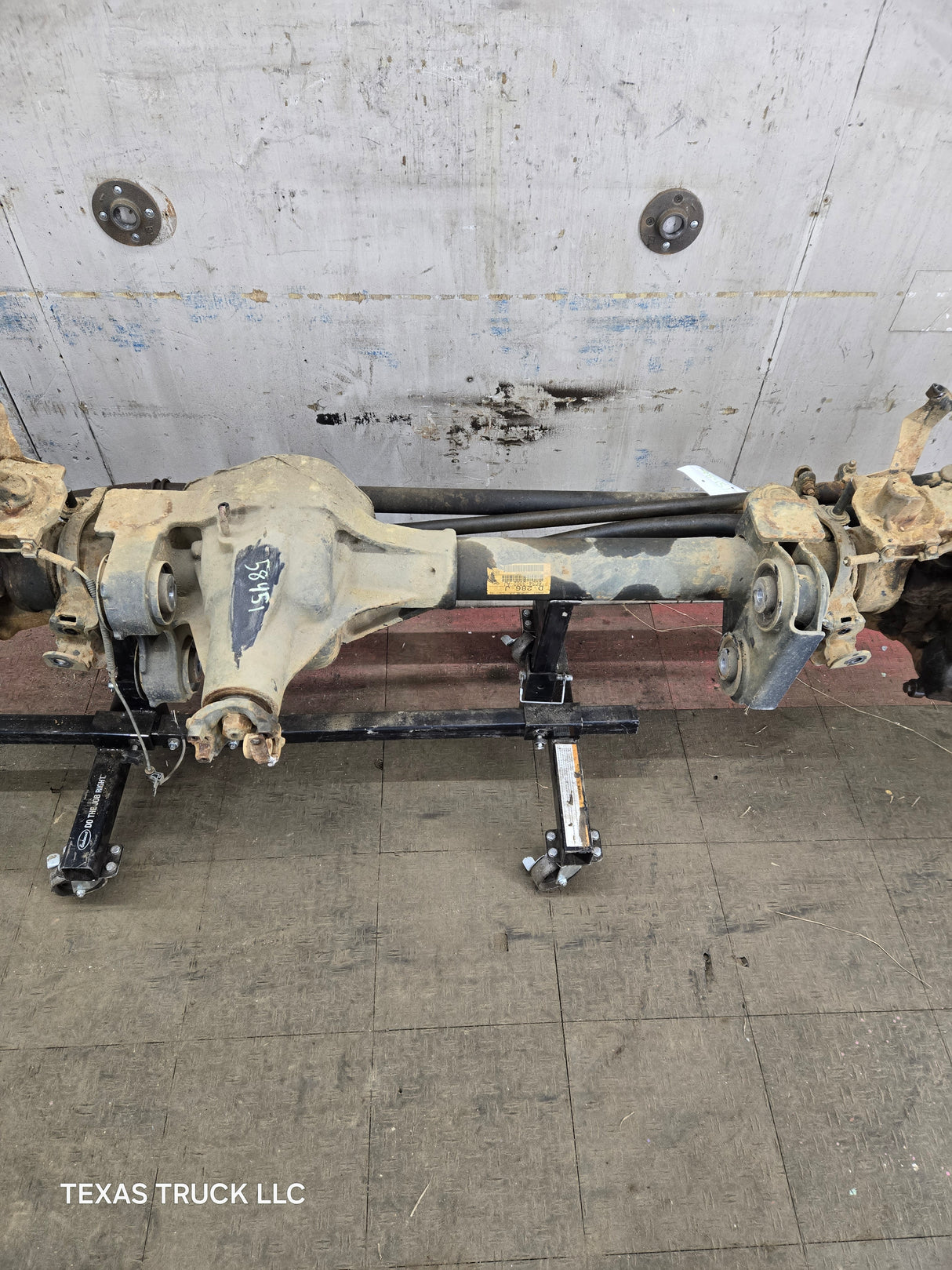 2008-2010 Ford Super Duty F250 F350 FRONT Axle 3.73 SRW
