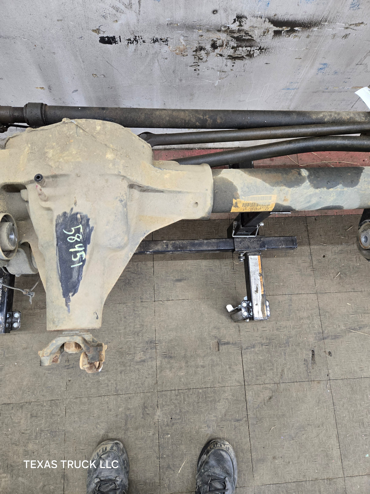 2008-2010 Ford Super Duty F250 F350 FRONT Axle 3.73 SRW