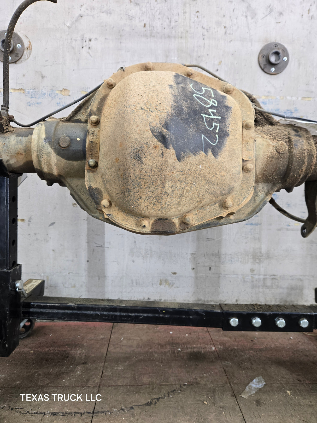2005-2007 Ford Super Duty F250 F350 SRW Rear Axle 3.73 Gear Ratio