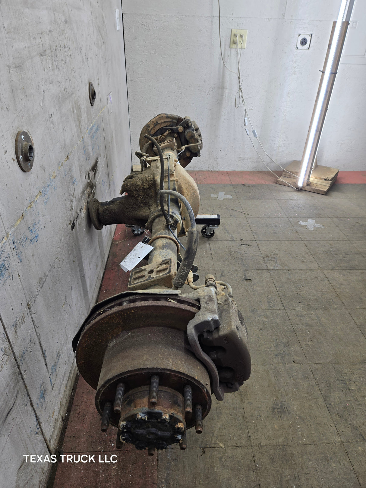 2005-2007 Ford Super Duty F250 F350 SRW Rear Axle 3.73 Gear Ratio