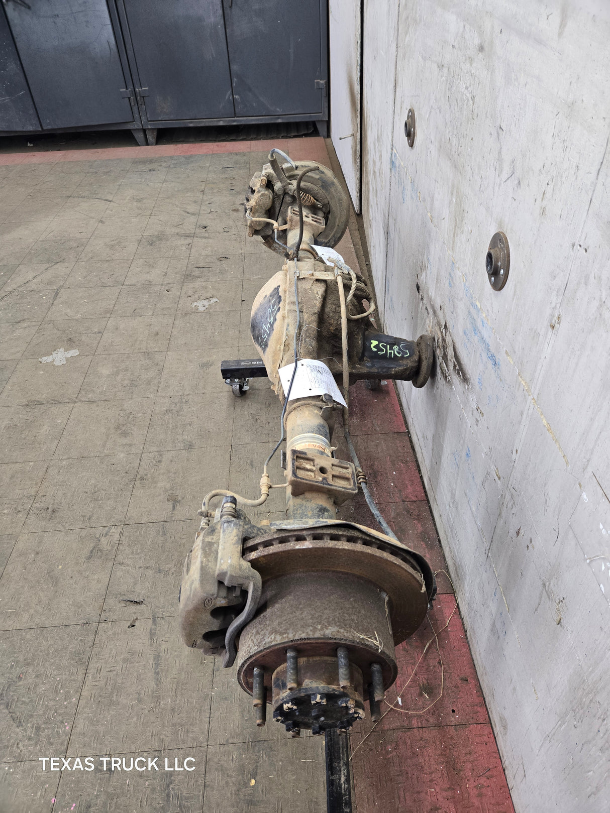 2005-2007 Ford Super Duty F250 F350 SRW Rear Axle 3.73 Gear Ratio
