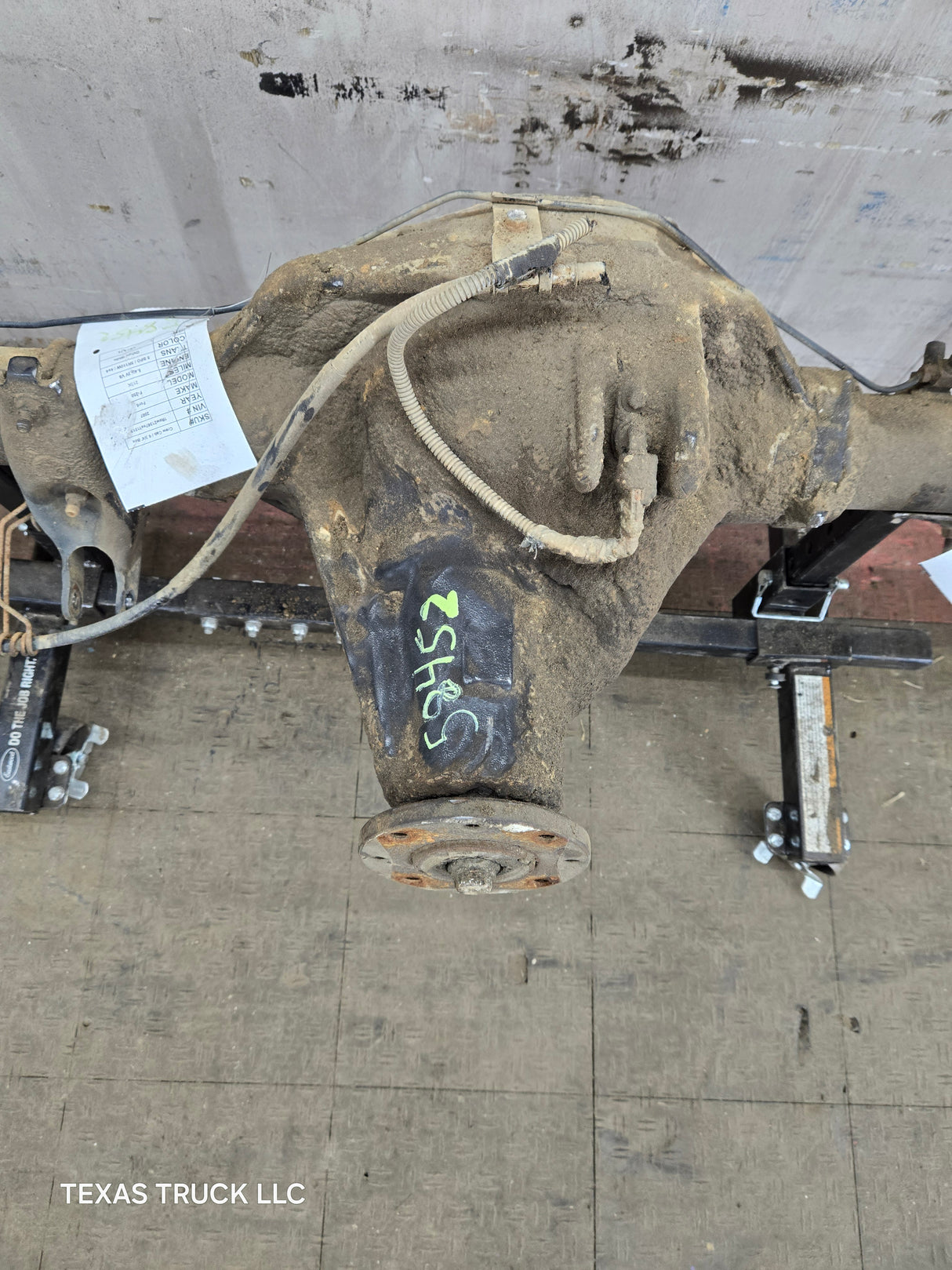 2005-2007 Ford Super Duty F250 F350 SRW Rear Axle 3.73 Gear Ratio