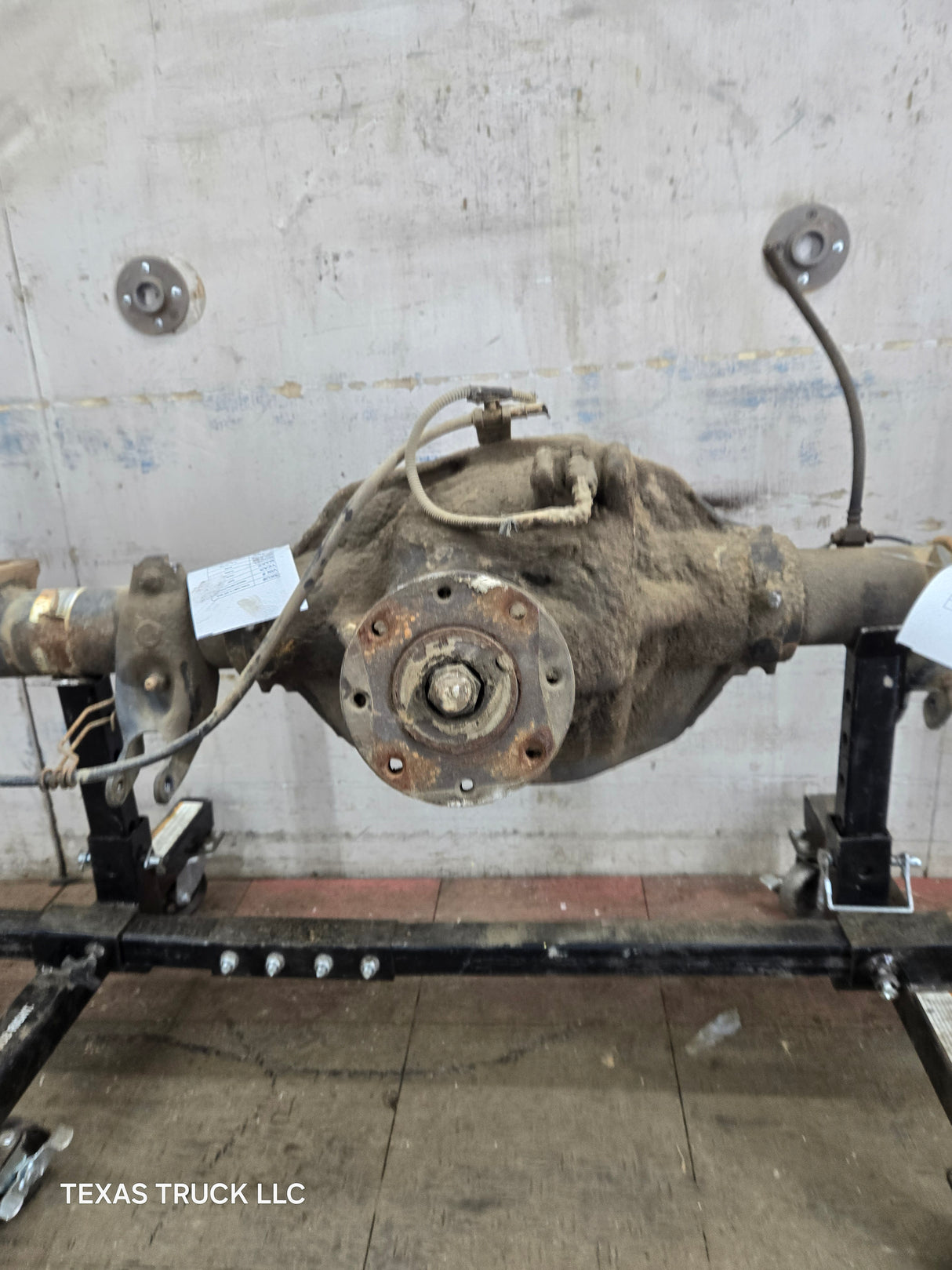 2005-2007 Ford Super Duty F250 F350 SRW Rear Axle 3.73 Gear Ratio