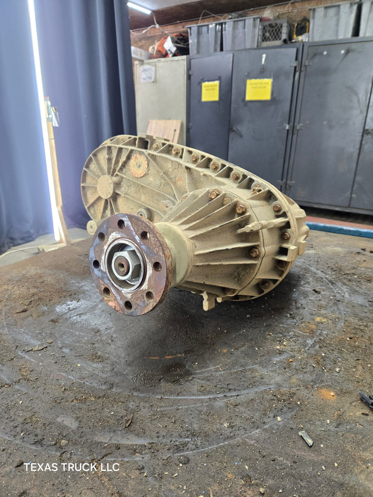 2003-2010 Ford Pickup F250 F350 F450 F550 Super Duty Manual Shift Transfer Case 6.0L 6.4l power stroke, 6.8L v10 triton, 5.4L v8 5r110