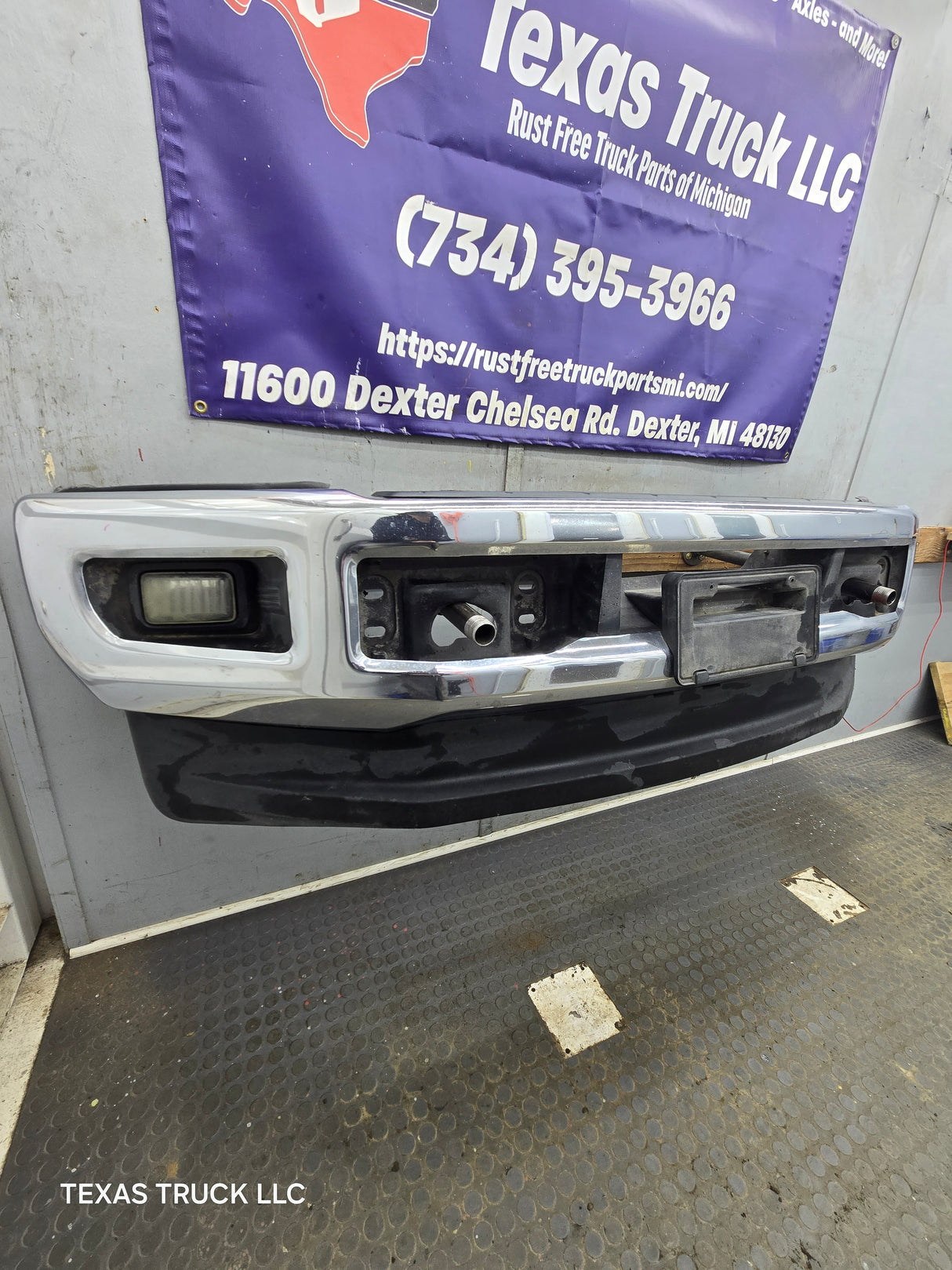 2017-2019 Ford Super Duty F250 F350 Front Bumper with fog lights