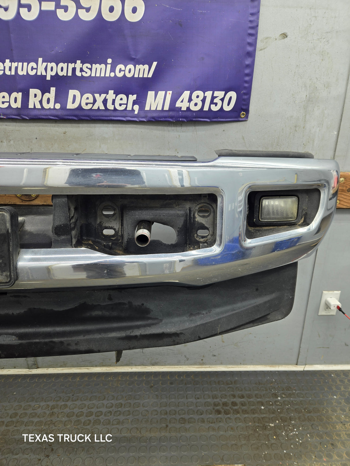 2017-2019 Ford Super Duty F250 F350 Front Bumper with fog lights