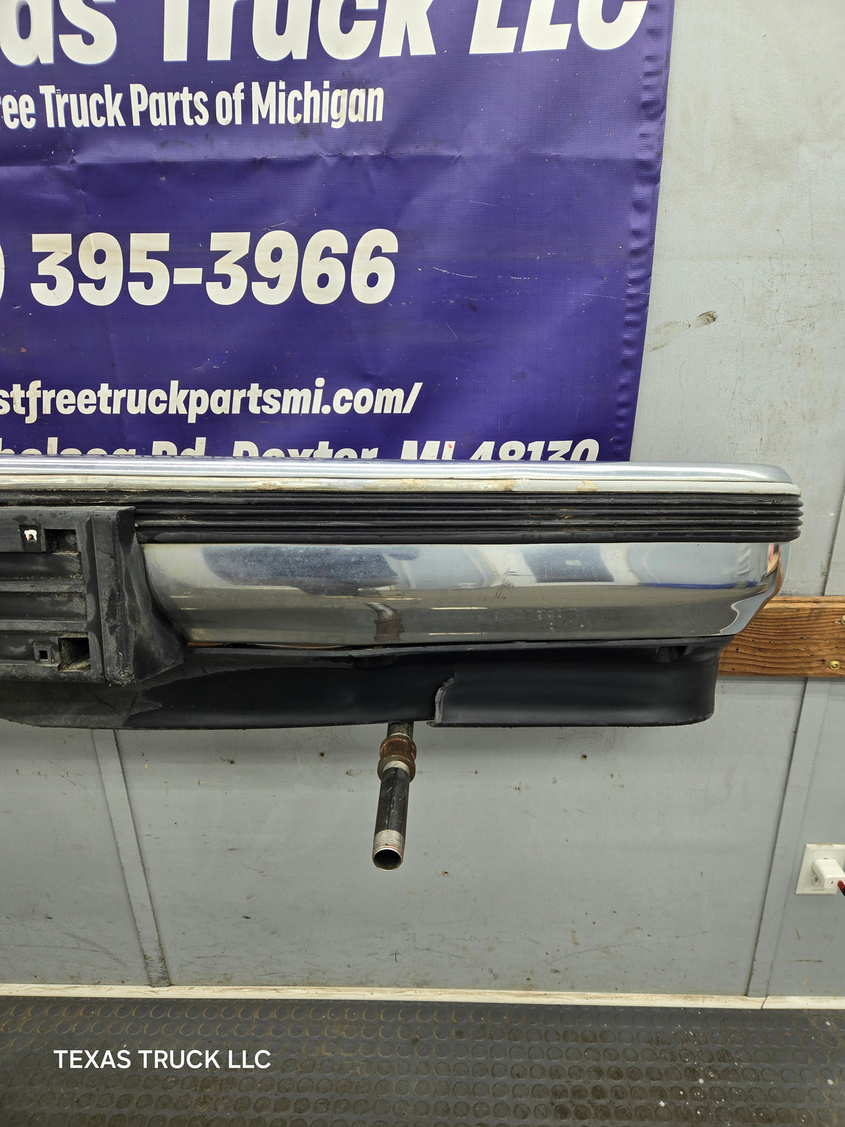 1988-1998 Chevrolet / GMC 1500 2500 3500 Front Bumper