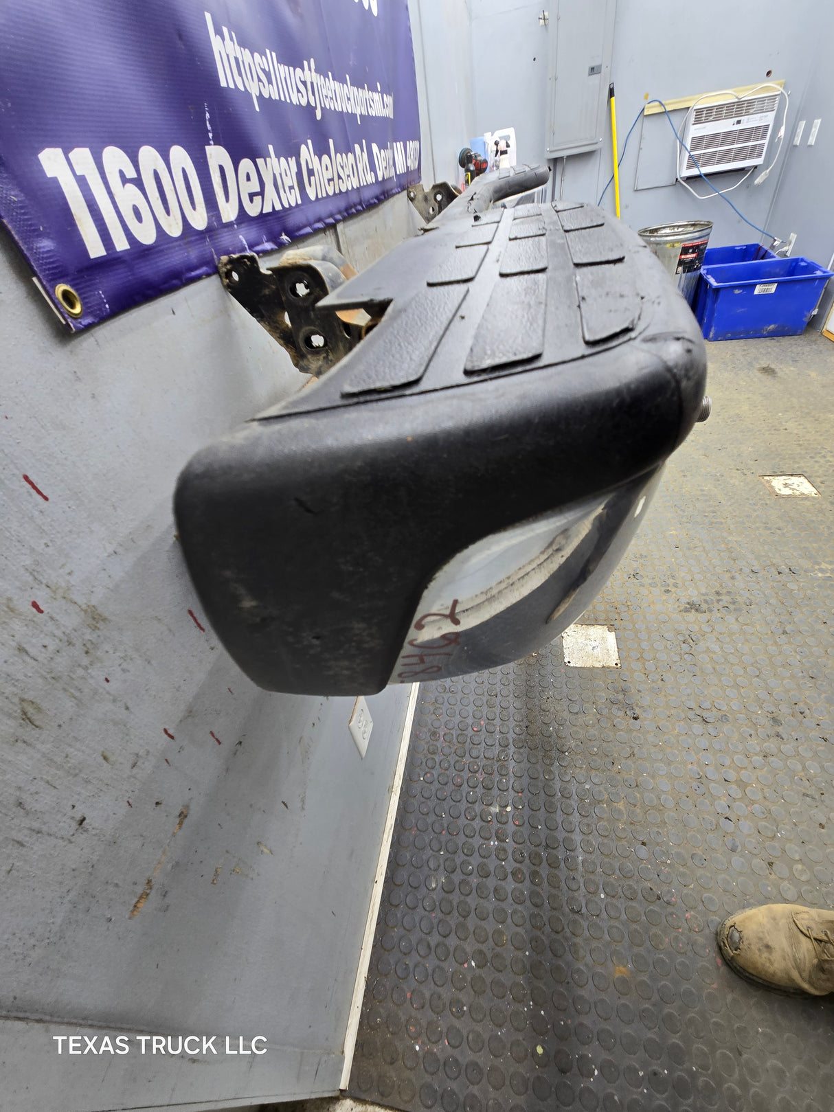 1999-2007 Chevrolet Silverado / GMC Sierra 1500 Rear Bumper