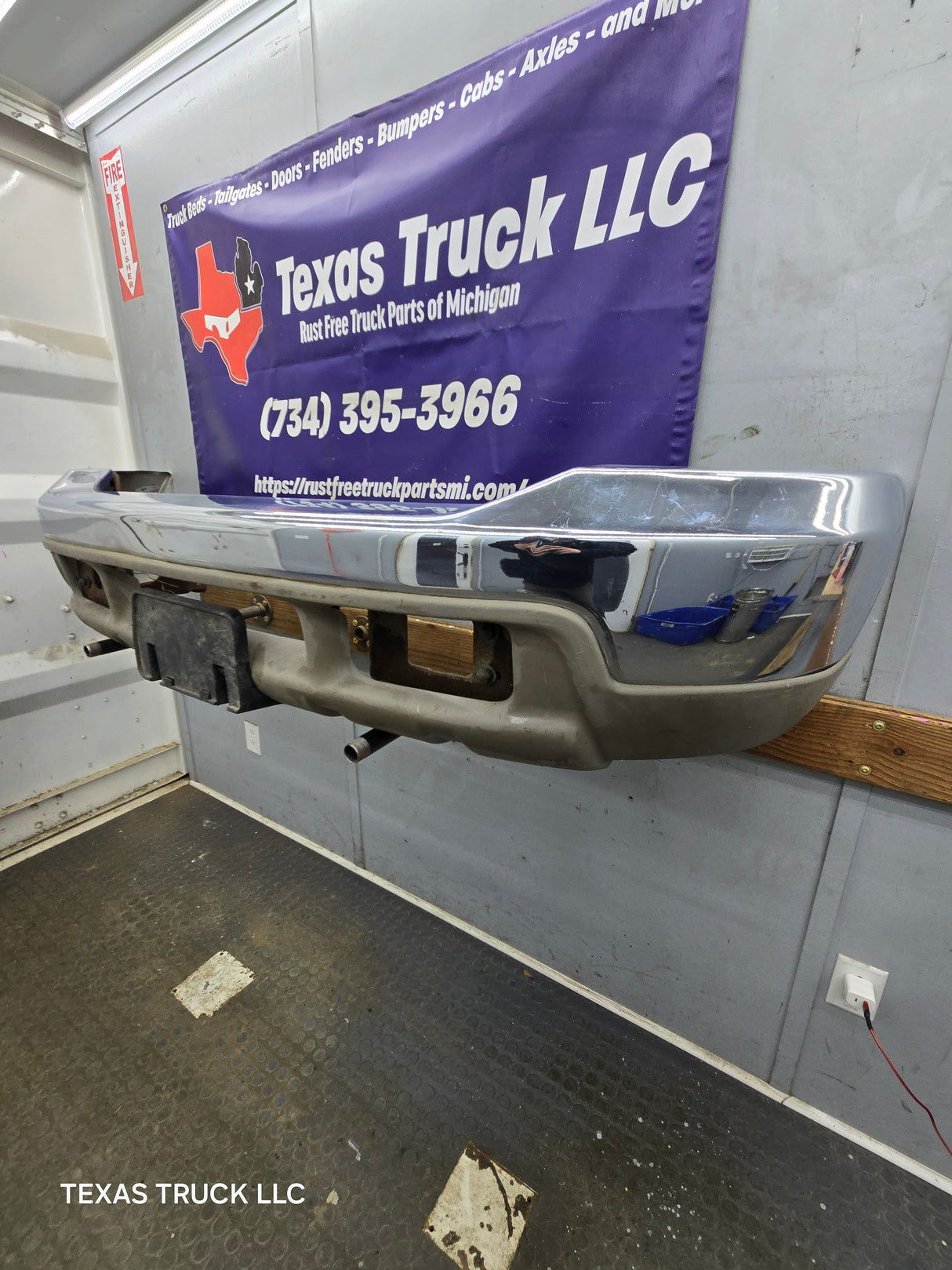 1999-2004 Ford Super Duty F250 F350 F450 F550 Excursion Front Bumper