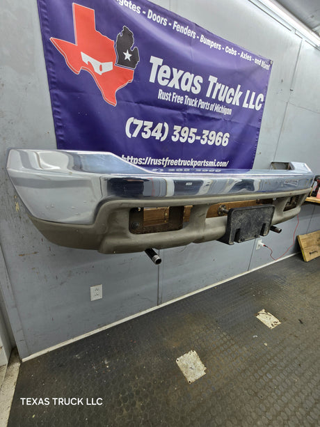 1999-2004 Ford Super Duty F250 F350 F450 F550 Excursion Front Bumper