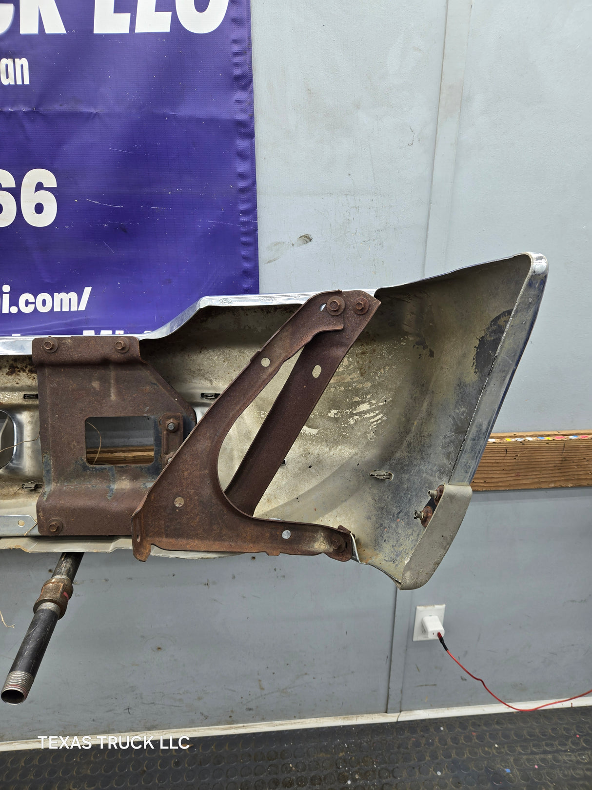 1999-2004 Ford Super Duty F250 F350 F450 F550 Excursion Front Bumper