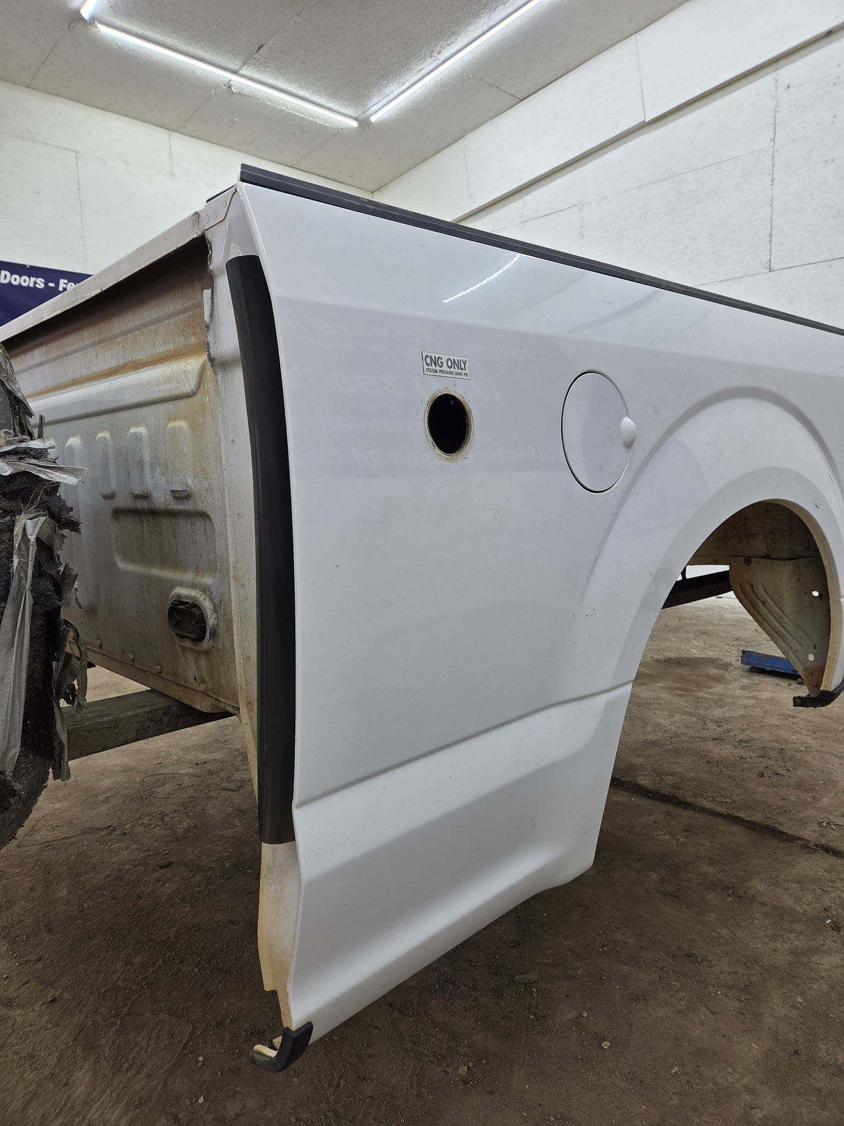 2015-2020 Ford F150 6' 6" Short Bed Without Wheel Lip Molding CNG BED