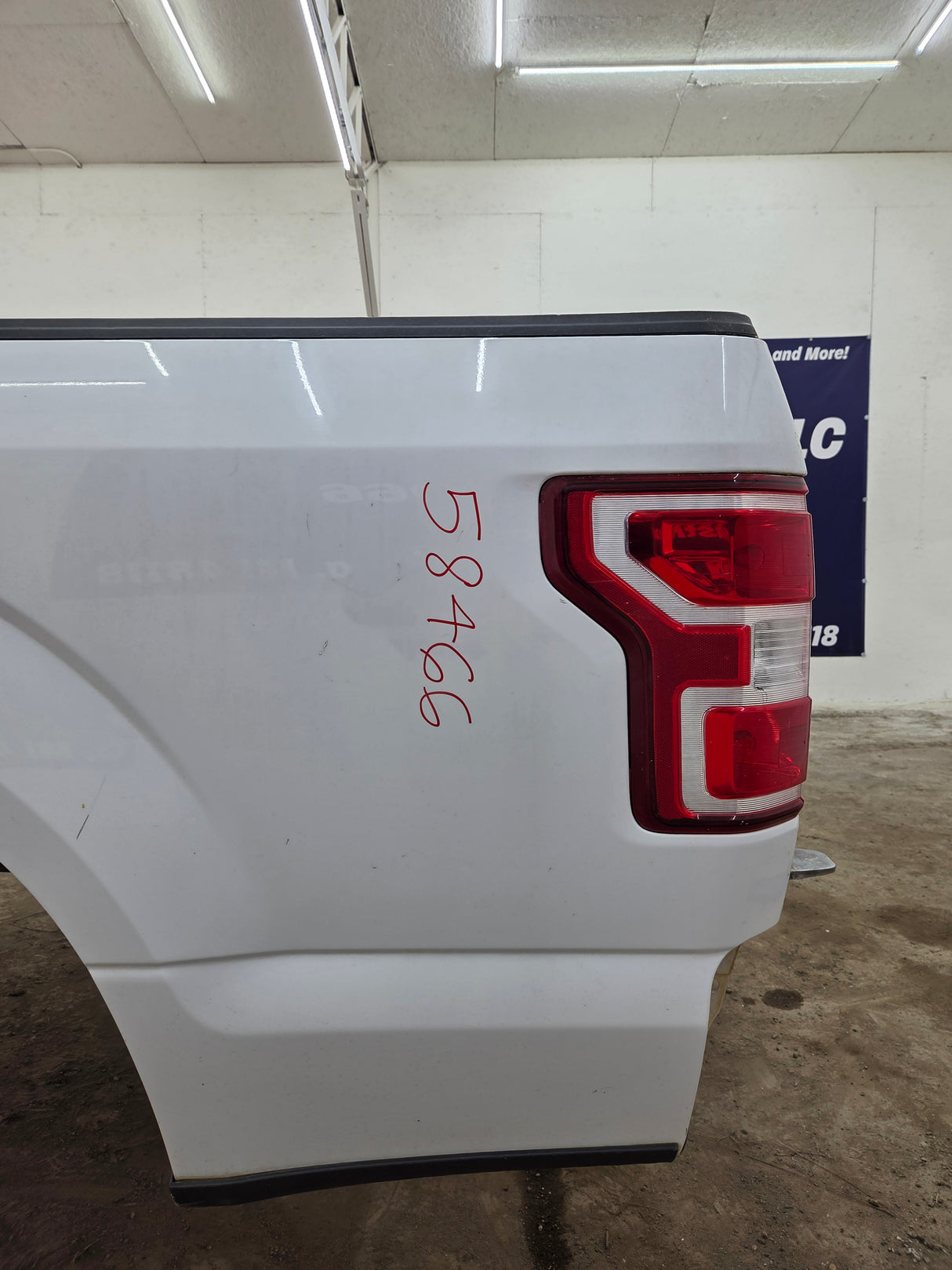 2015-2020 Ford F150 6' 6" Short Bed Without Wheel Lip Molding CNG BED