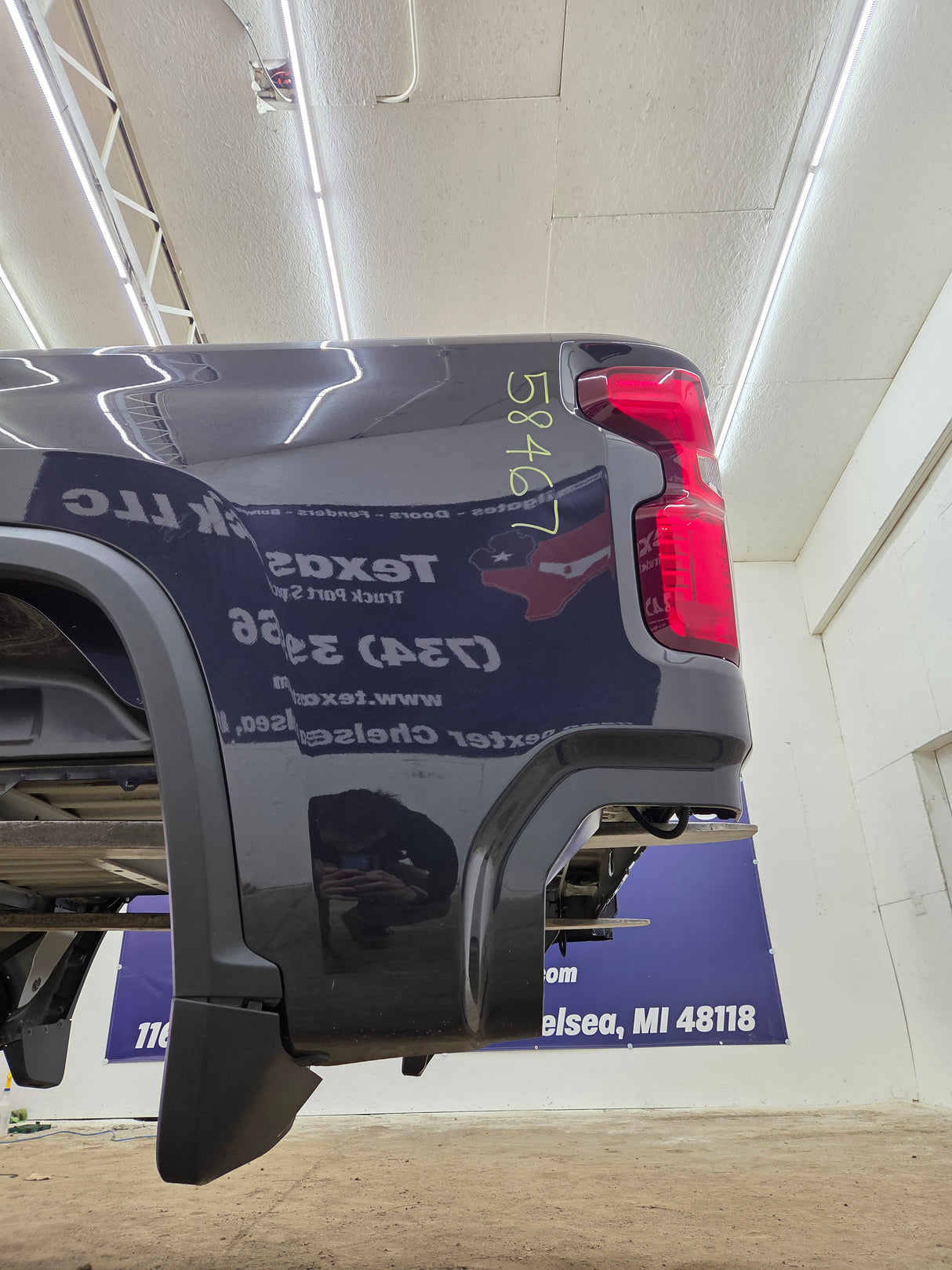 2019-2025 Chevrolet Silverado 2500 3500 HD 6' 6" Short Truck Bed