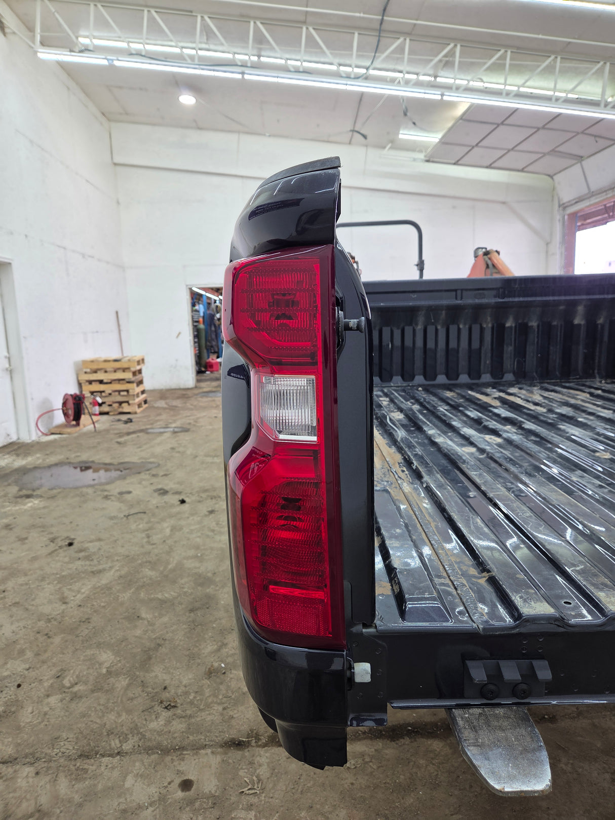 2019-2025 Chevrolet Silverado 2500 3500 HD 6' 6" Short Truck Bed