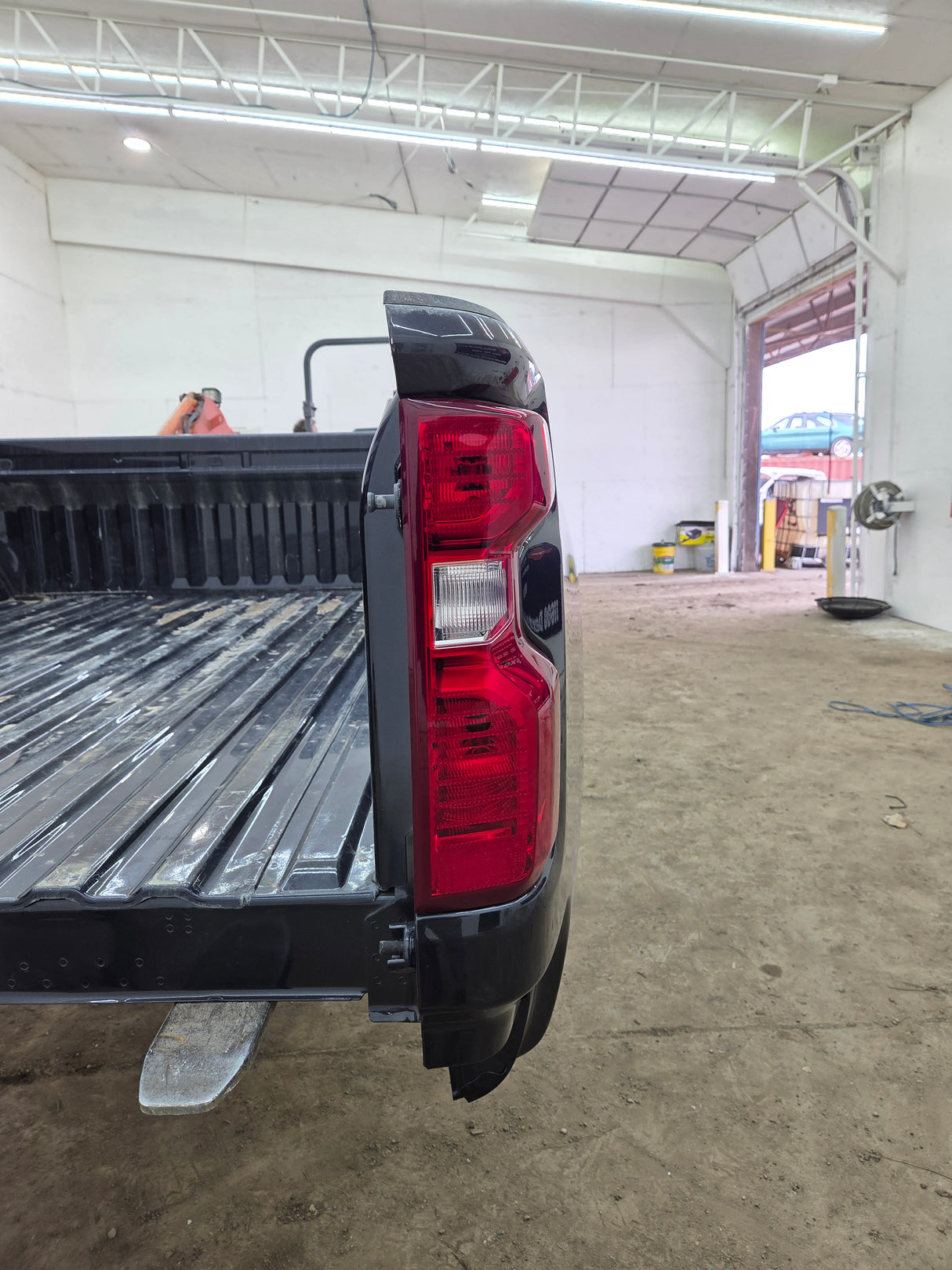 2019-2025 Chevrolet Silverado 2500 3500 HD 6' 6" Short Truck Bed