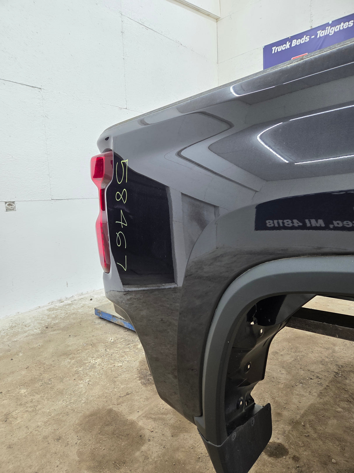 2019-2025 Chevrolet Silverado 2500 3500 HD 6' 6" Short Truck Bed