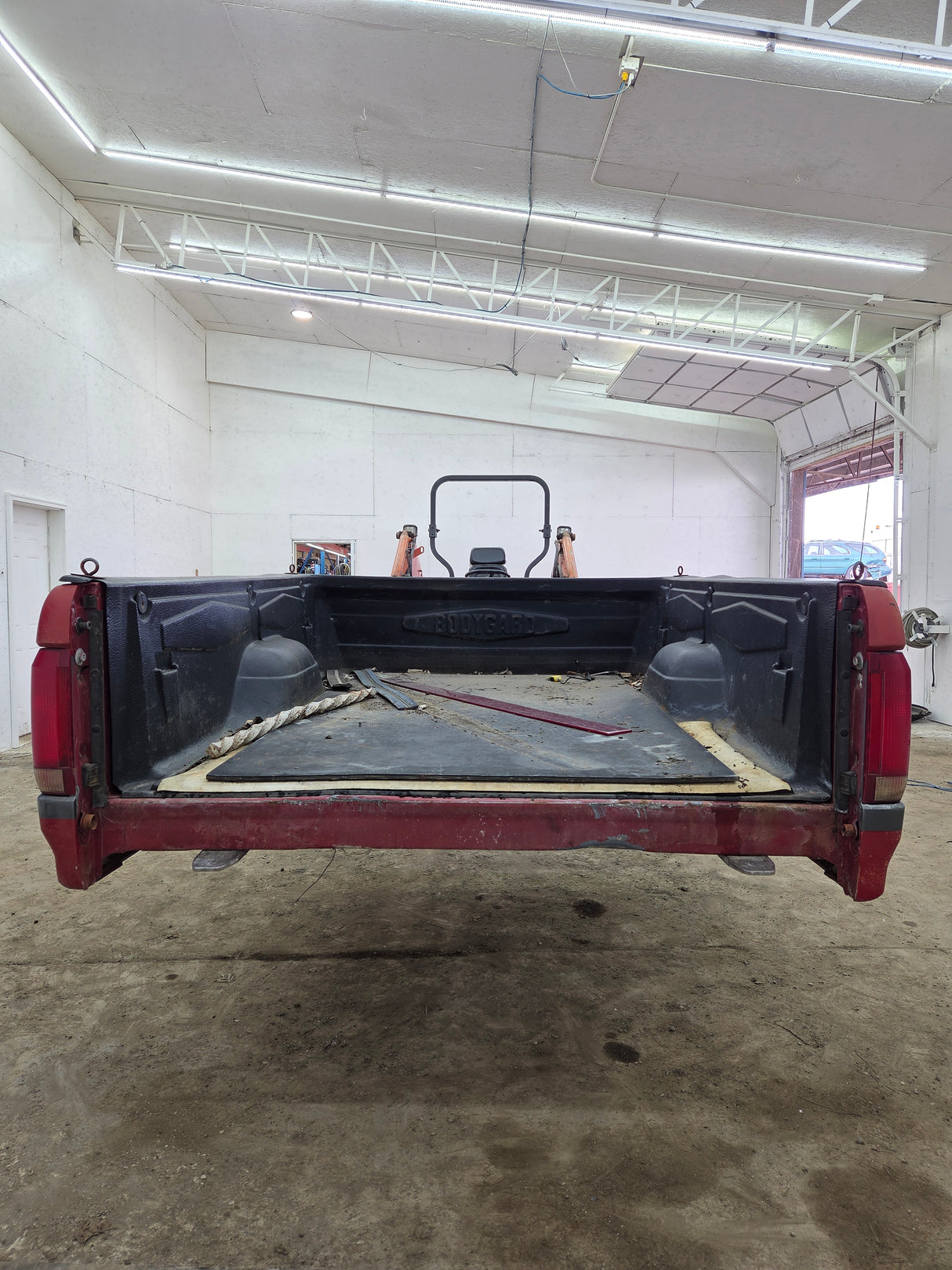 1987-1997 Ford F150 F250 F350 OBS 6' 9" Short Truck Bed