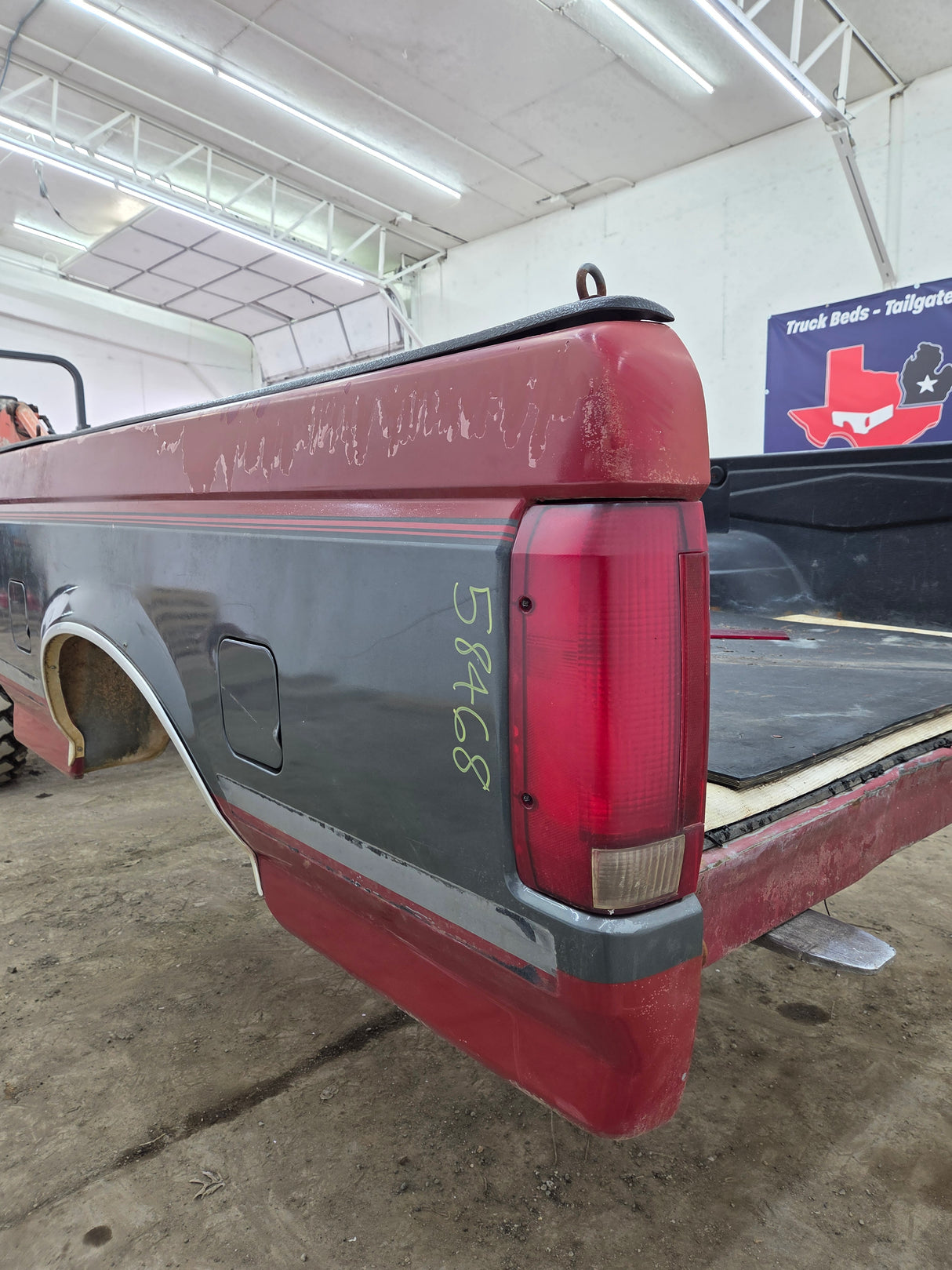 1987-1997 Ford F150 F250 F350 OBS 6' 9" Short Truck Bed