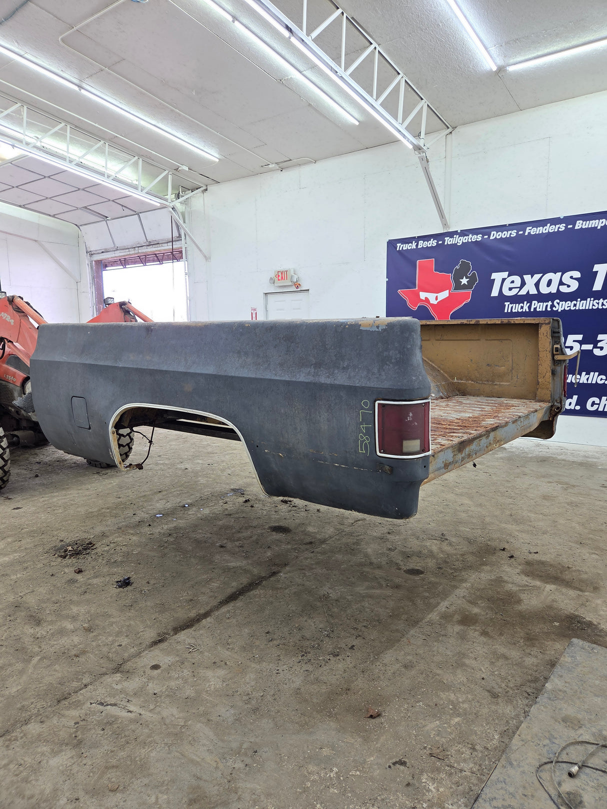 1979-1987 Chevrolet / GMC Square Body 8' Long Bed C10 C15 C20 C25 C35 K10 K15 K20 K25 K35