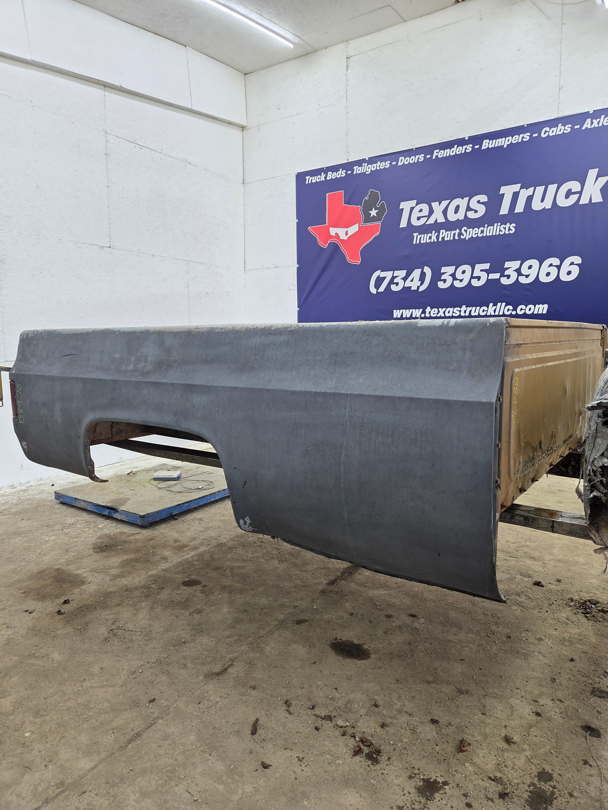 1979-1987 Chevrolet / GMC Square Body 8' Long Bed C10 C15 C20 C25 C35 K10 K15 K20 K25 K35