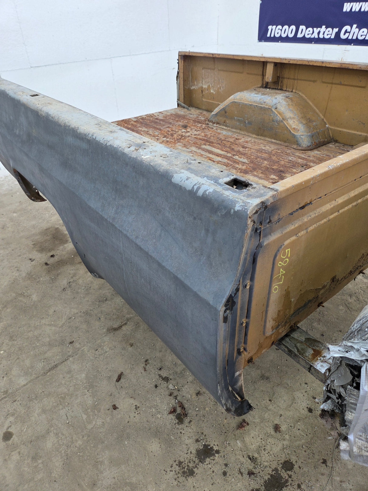 1979-1987 Chevrolet / GMC Square Body 8' Long Bed C10 C15 C20 C25 C35 K10 K15 K20 K25 K35
