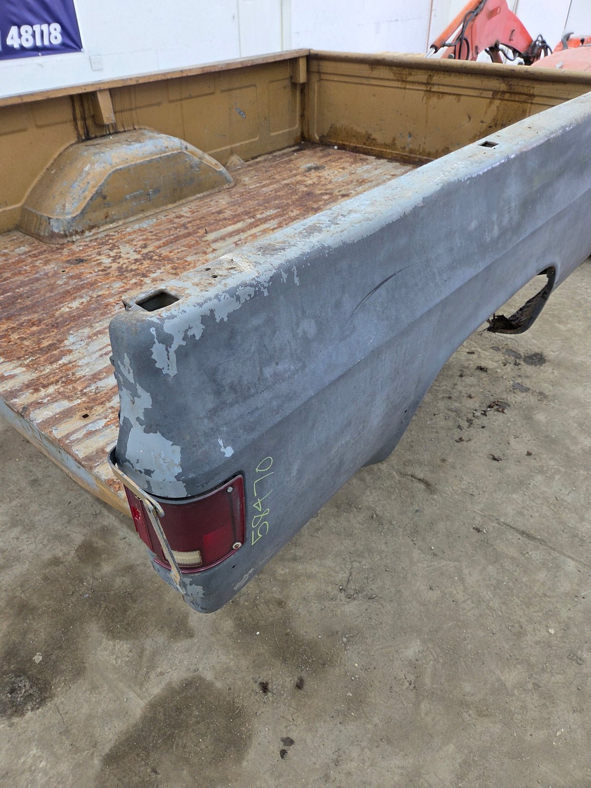 1979-1987 Chevrolet / GMC Square Body 8' Long Bed C10 C15 C20 C25 C35 K10 K15 K20 K25 K35