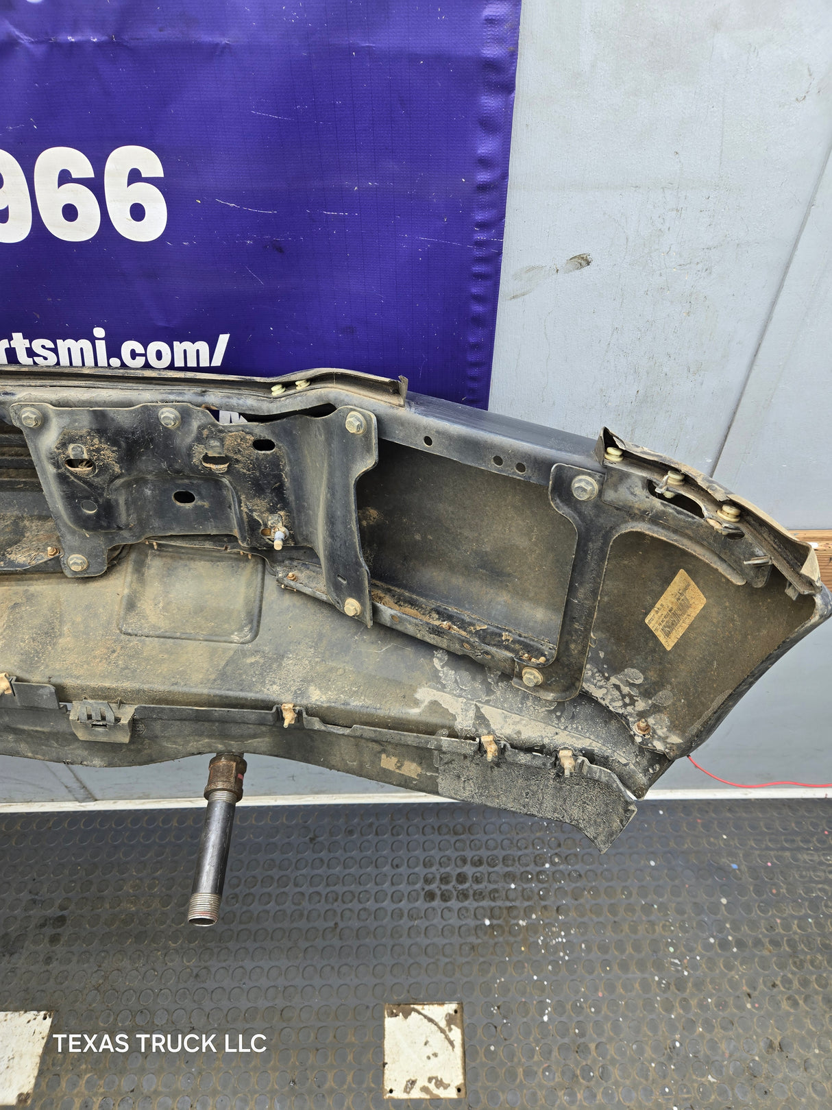 2018-2019 Ford F150 Front Bumper - Black