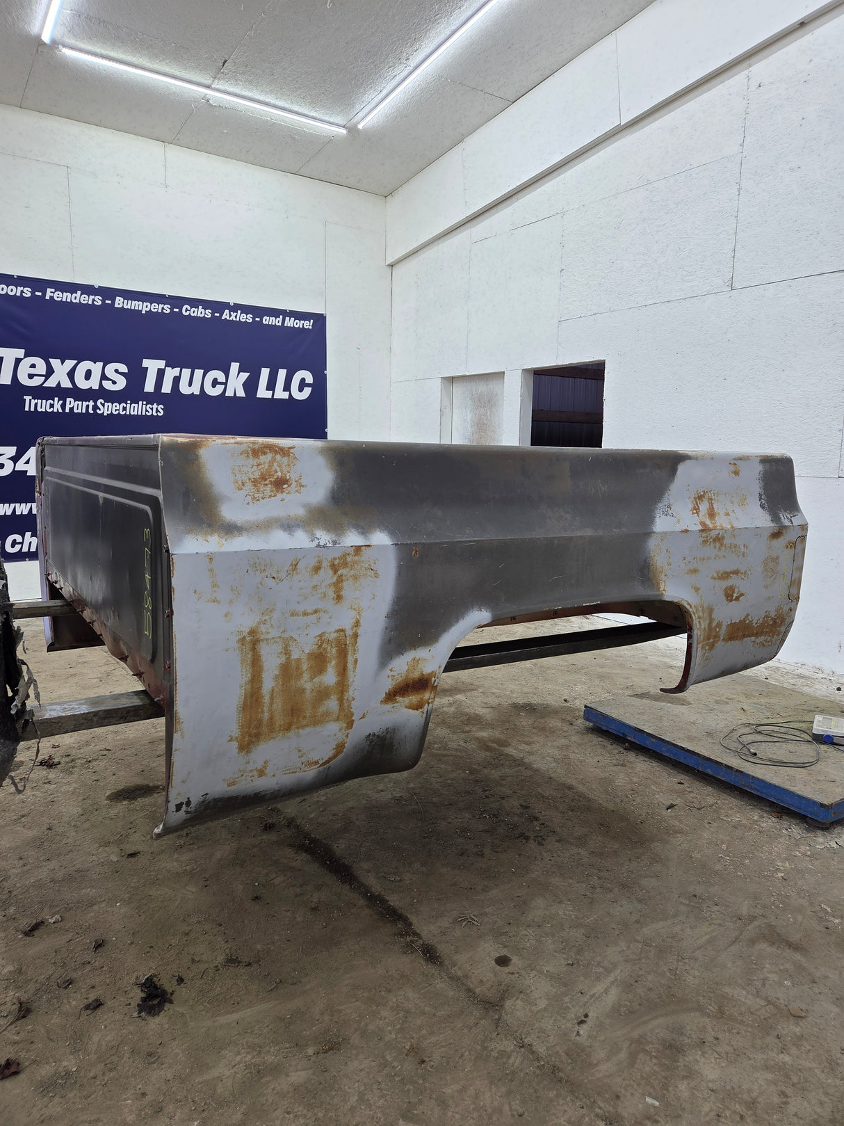 1979-1987 Chevrolet / GMC Square Body 6' 6" Short Bed C/K Series - COSTUMIZED