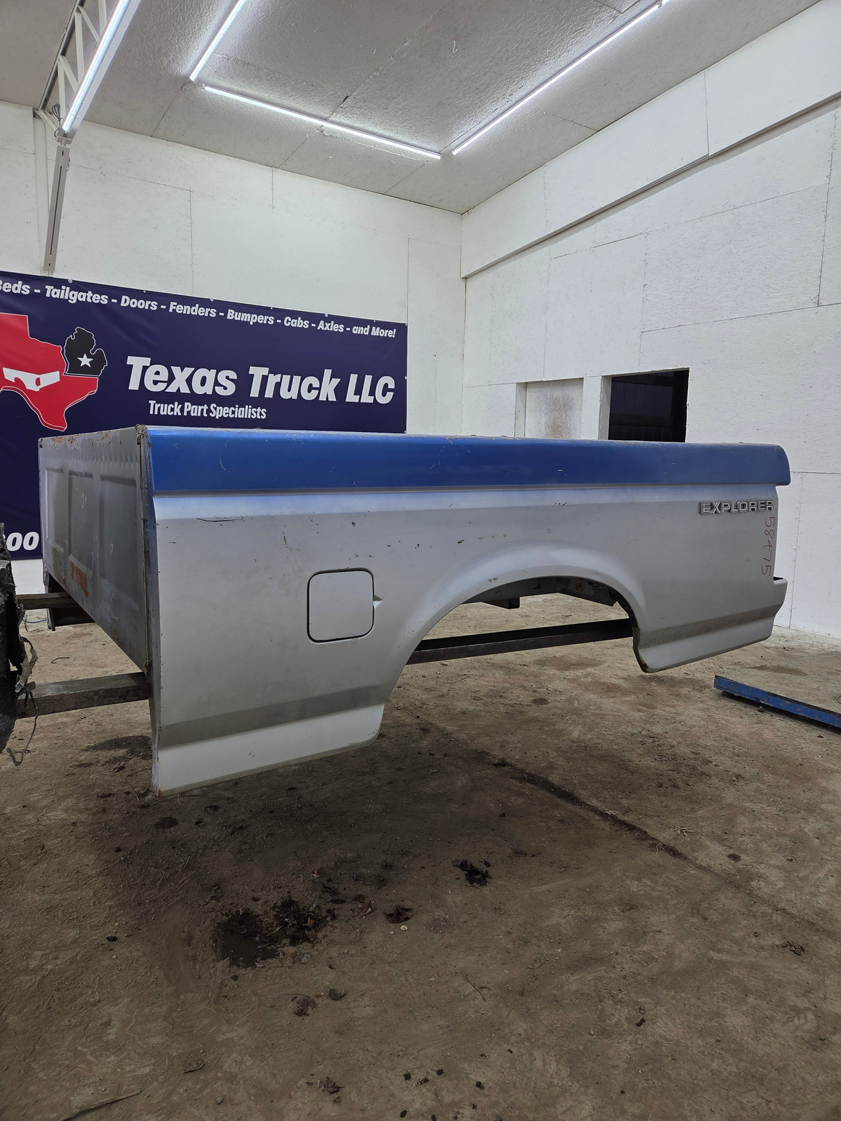1987-1997 Ford F150 F250 F350 OBS 6' 9" Short Truck Bed - Mexico Edition
