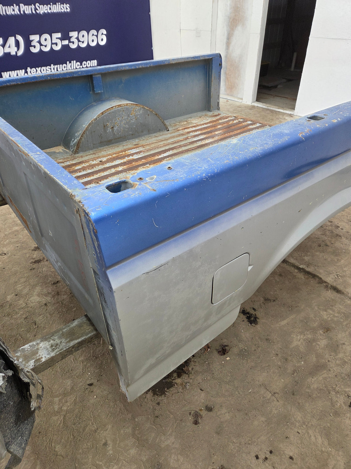1987-1997 Ford F150 F250 F350 OBS 6' 9" Short Truck Bed - Mexico Edition