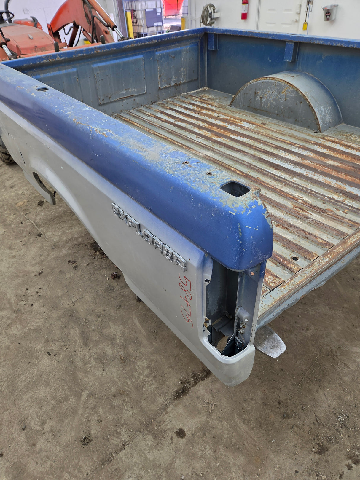 1987-1997 Ford F150 F250 F350 OBS 6' 9" Short Truck Bed - Mexico Edition