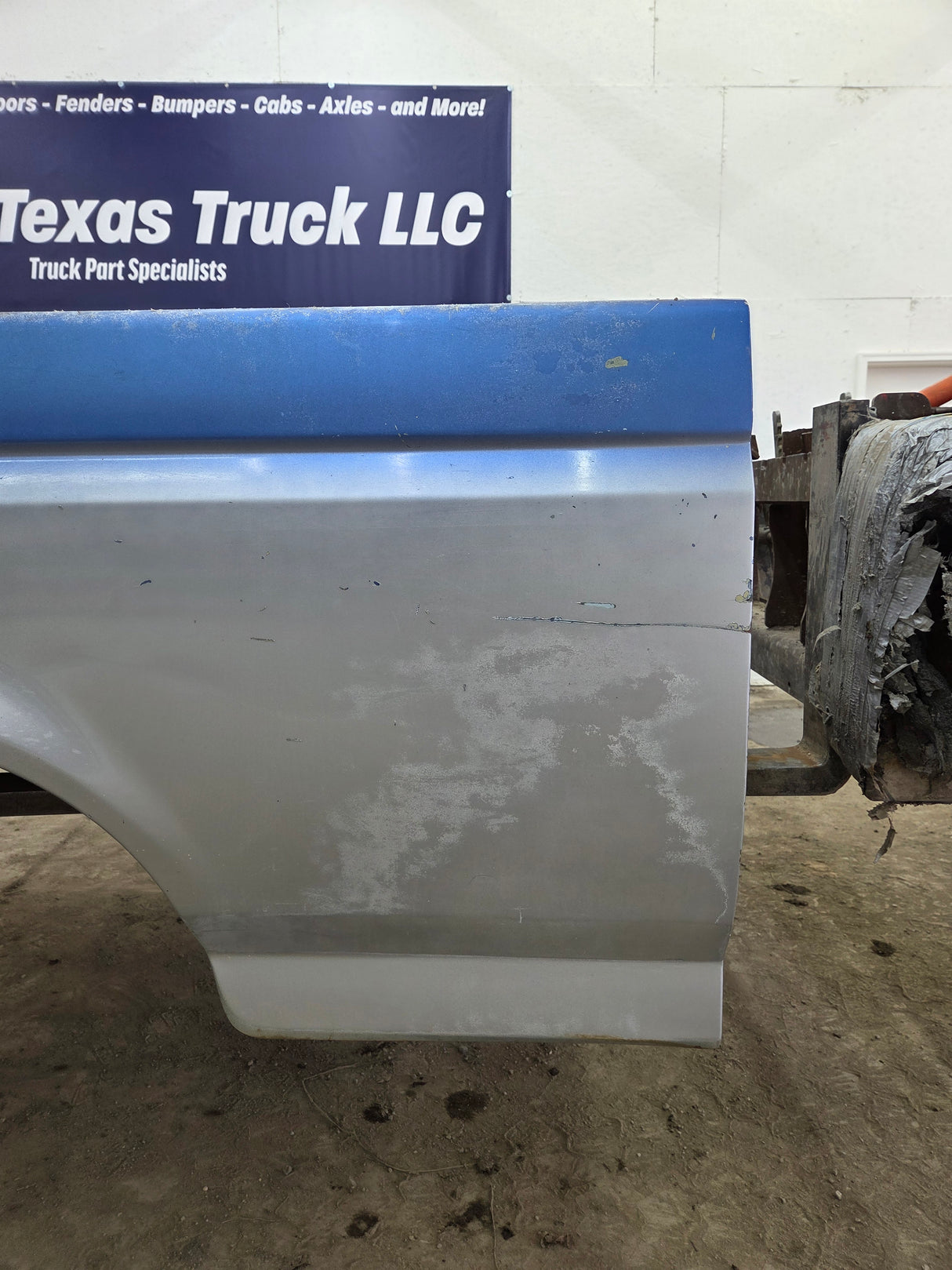 1987-1997 Ford F150 F250 F350 OBS 6' 9" Short Truck Bed - Mexico Edition