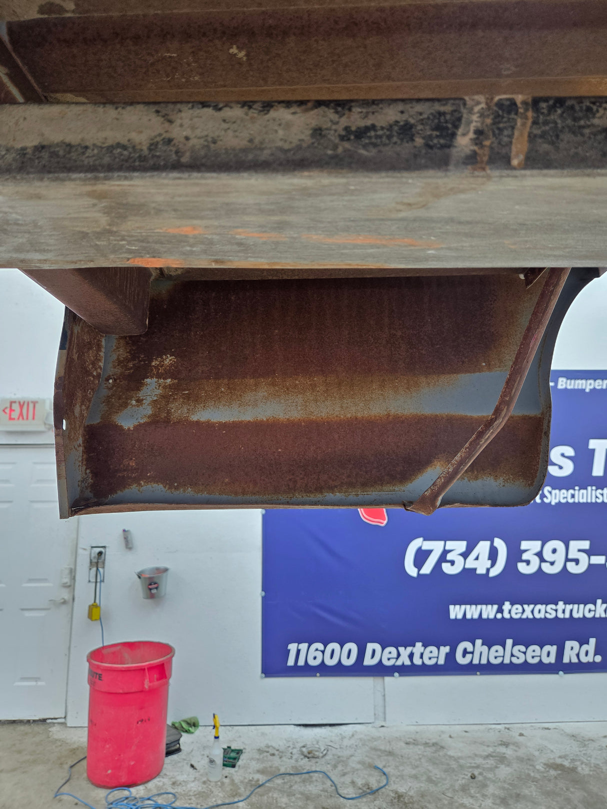 1987-1997 Ford F150 F250 F350 OBS 6' 9" Short Truck Bed - Mexico Edition
