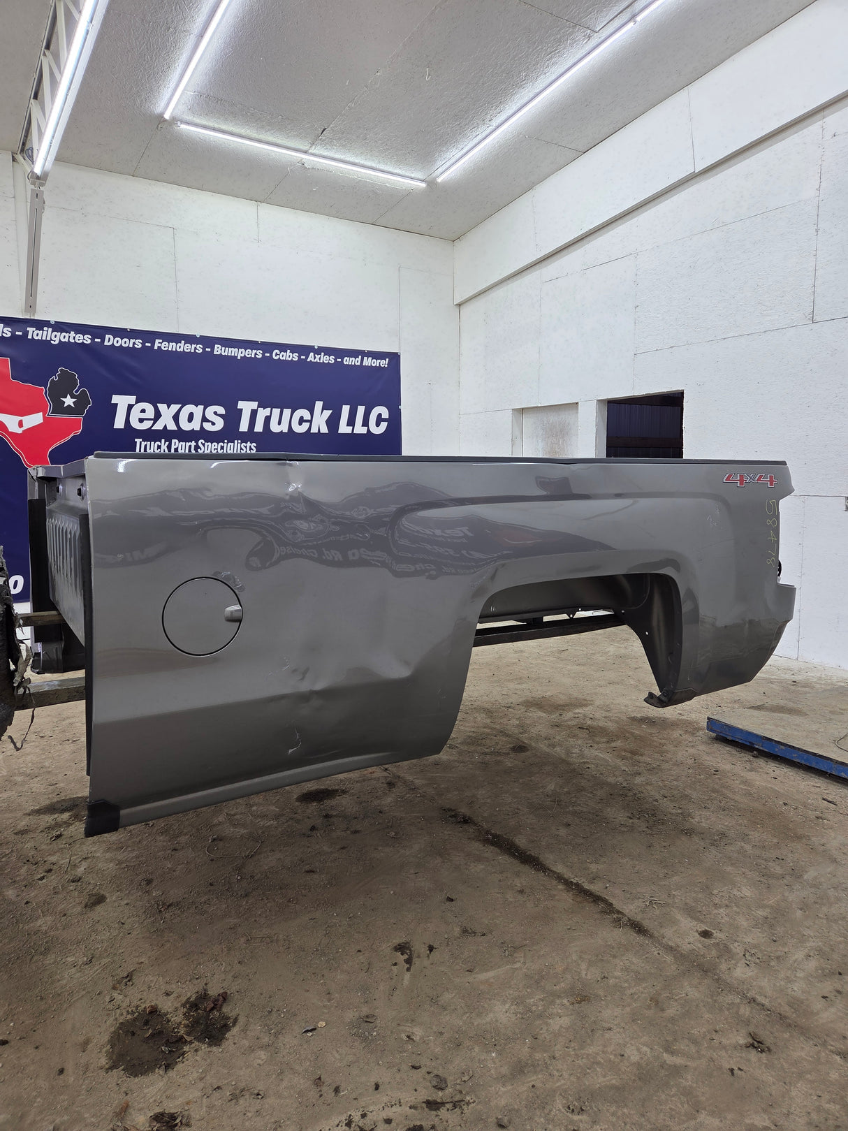 2014-2019 Chevrolet Silverado 1500 2500HD 3500HD 8' Long Truck Bed
