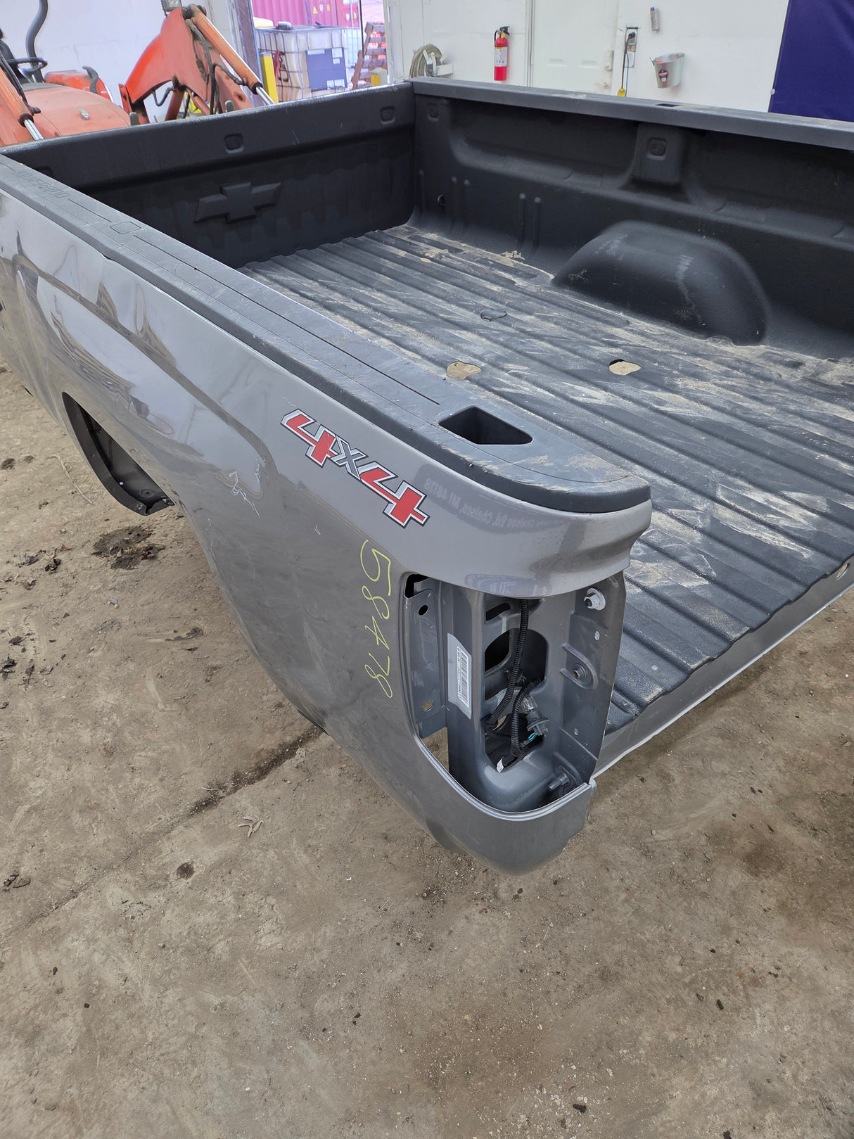 2014-2019 Chevrolet Silverado 1500 2500HD 3500HD 8' Long Truck Bed