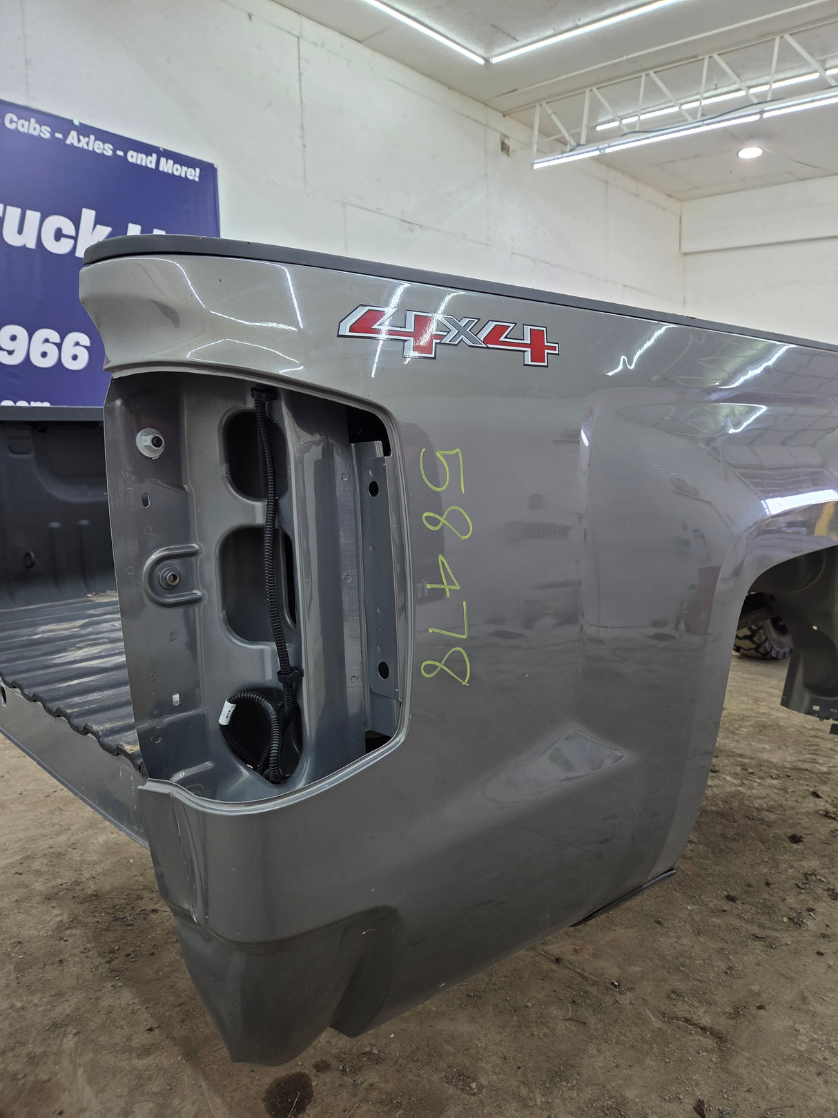 2014-2019 Chevrolet Silverado 1500 2500HD 3500HD 8' Long Truck Bed