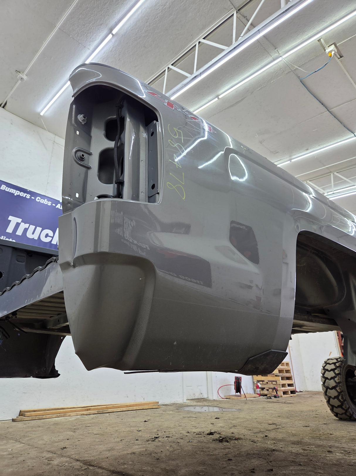 2014-2019 Chevrolet Silverado 1500 2500HD 3500HD 8' Long Truck Bed