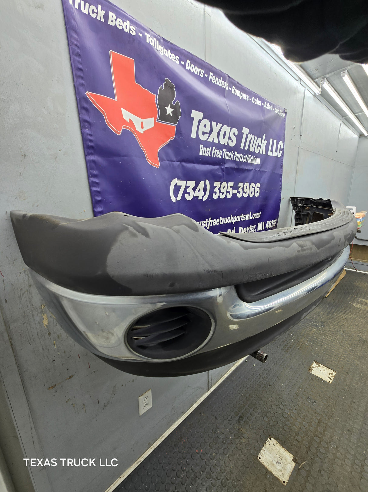 2003-2005 Dodge Ram 1500 2500 3500 3rd Gen Front Bumper