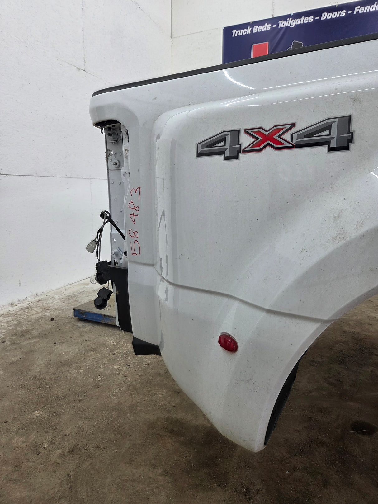 2023-2026 Ford Super Duty F350 F450 F550 8' Dually Truck Bed - Oxford White