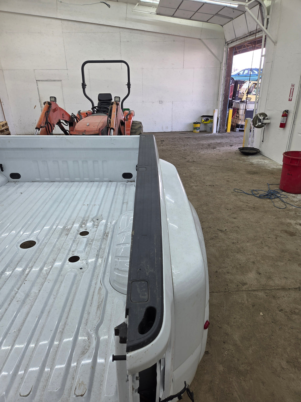 2023-2026 Ford Super Duty F350 F450 F550 8' Dually Truck Bed - Oxford White