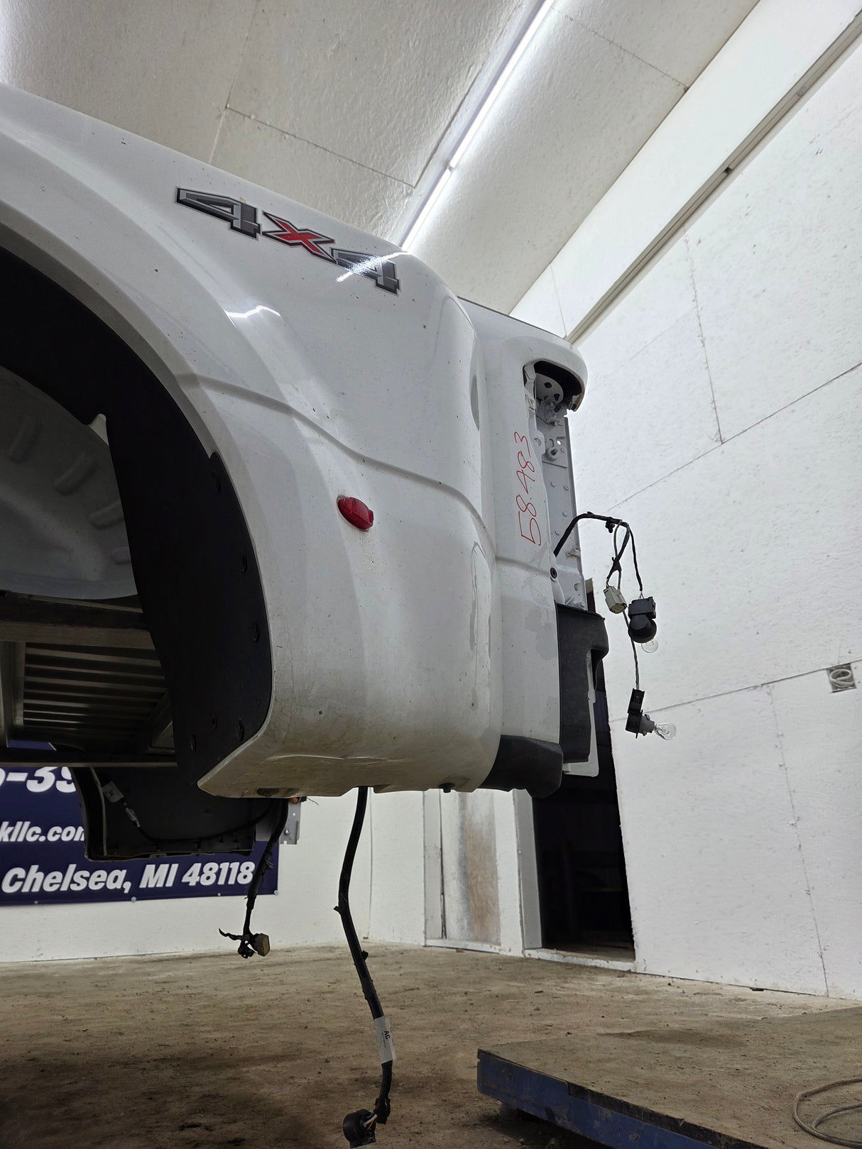 2023-2026 Ford Super Duty F350 F450 F550 8' Dually Truck Bed - Oxford White