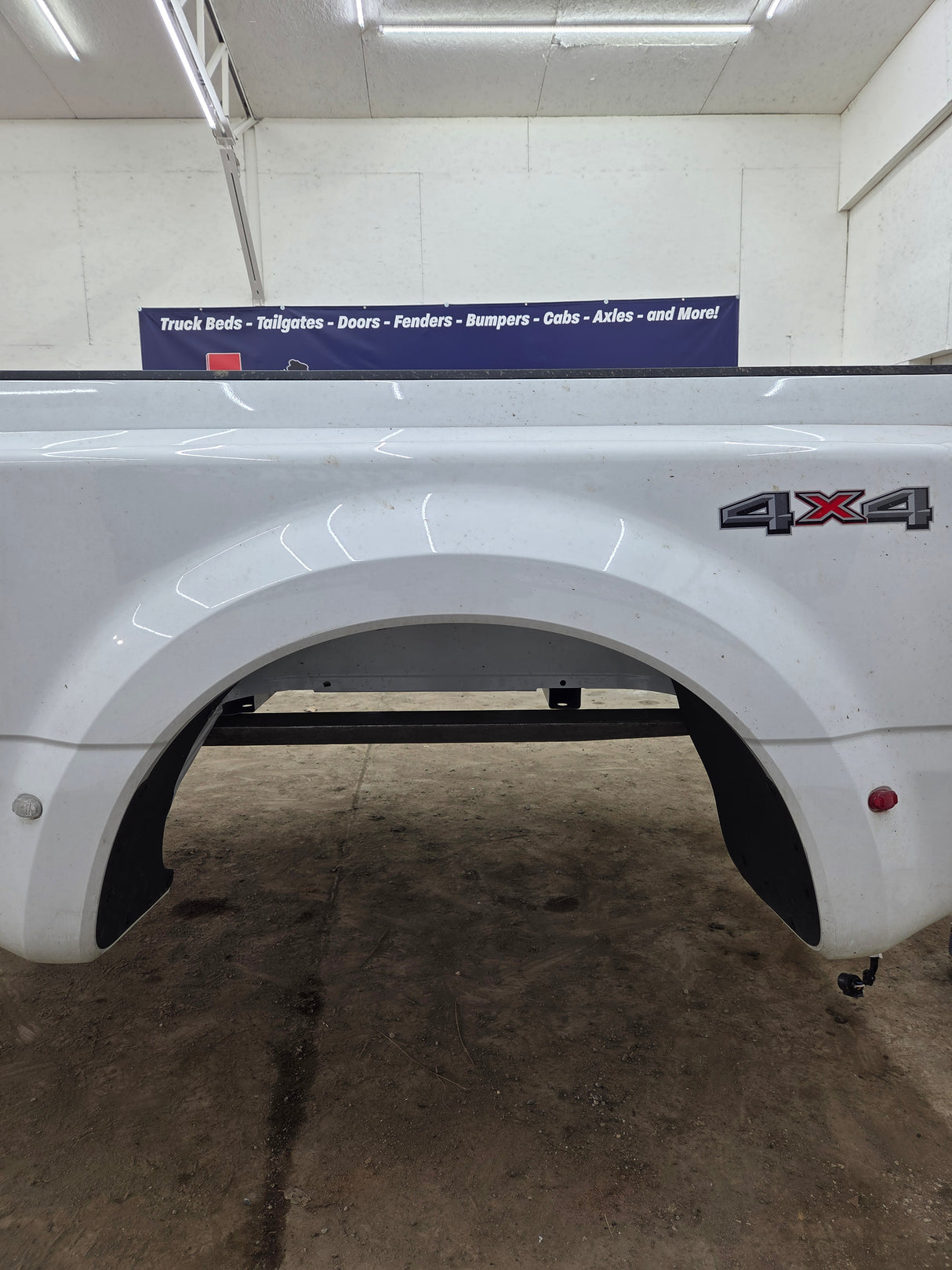 2023-2026 Ford Super Duty F350 F450 F550 8' Dually Truck Bed - Oxford White